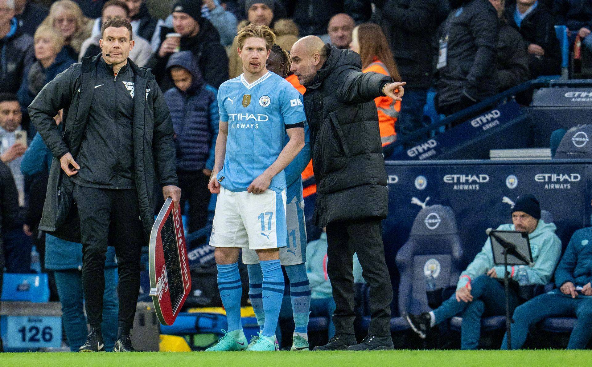 包含德布劳内连续十场比赛得分超过败北，阿森纳挑战极限！的词条