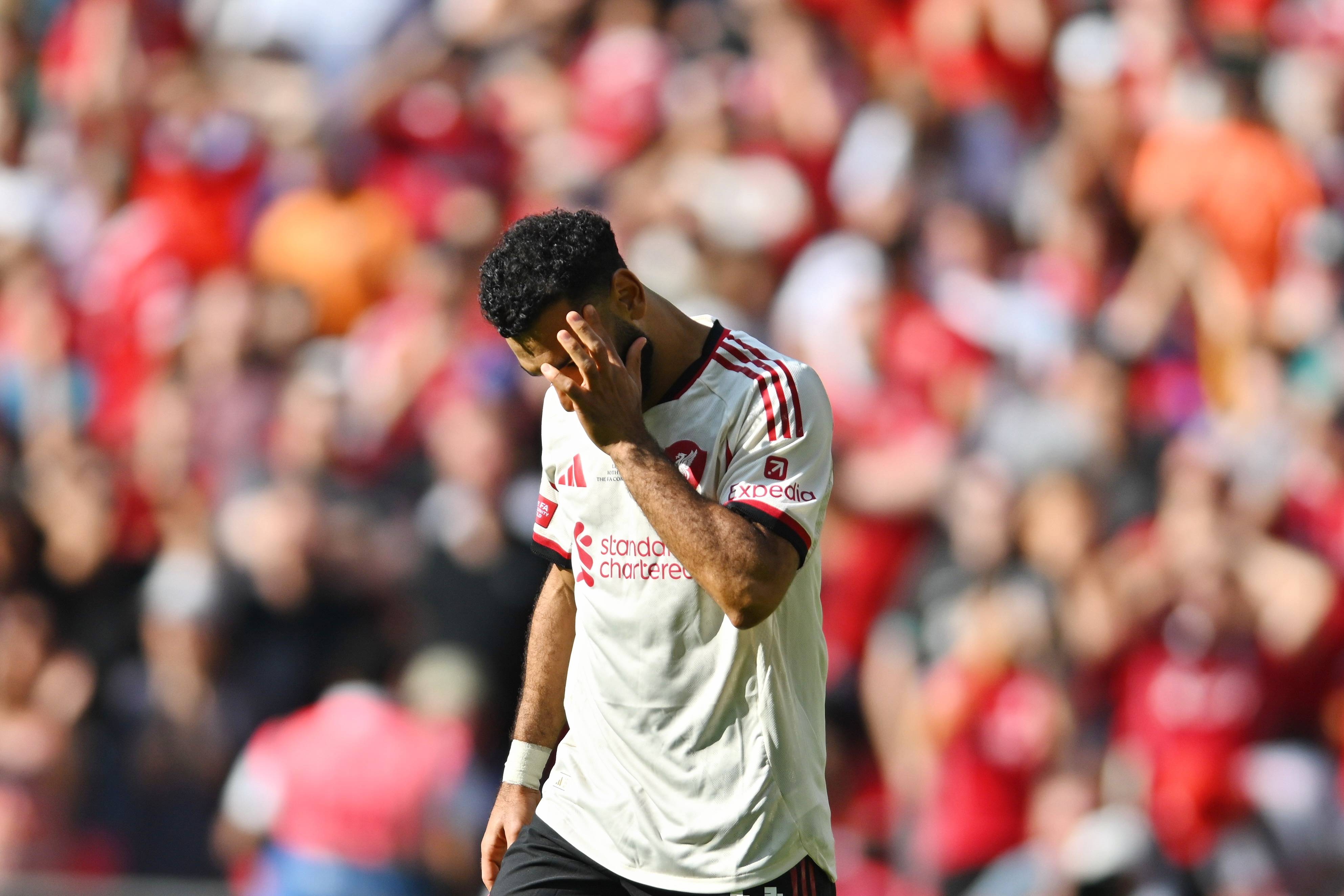 冲刺阶段突围战来临，马赛围绕社区盾造点机会，气氛紧张，轮换策略成焦点的简单介绍