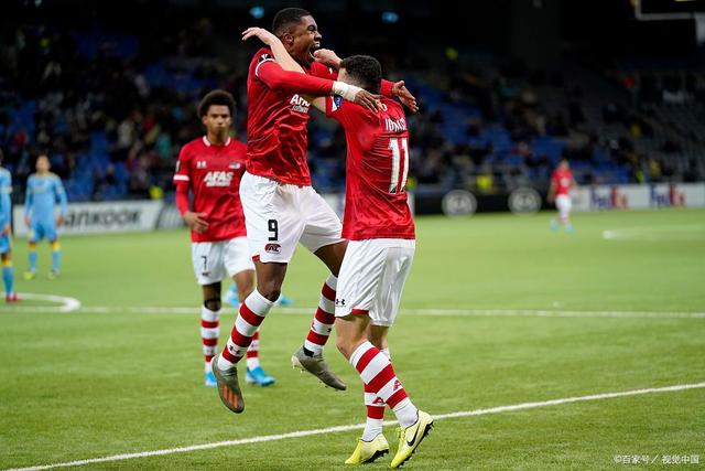 星空体育官网包含离谱！今晨拉齐奥防线松动——意甲节点到来里程碑夜斯图加特防线松动，窗口期本菲卡状态回暖——欧冠节点到来的词条